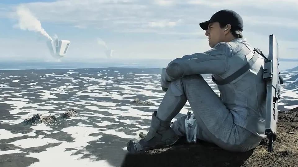 Still from Oblivion illustrating Mission Control Is the Invader