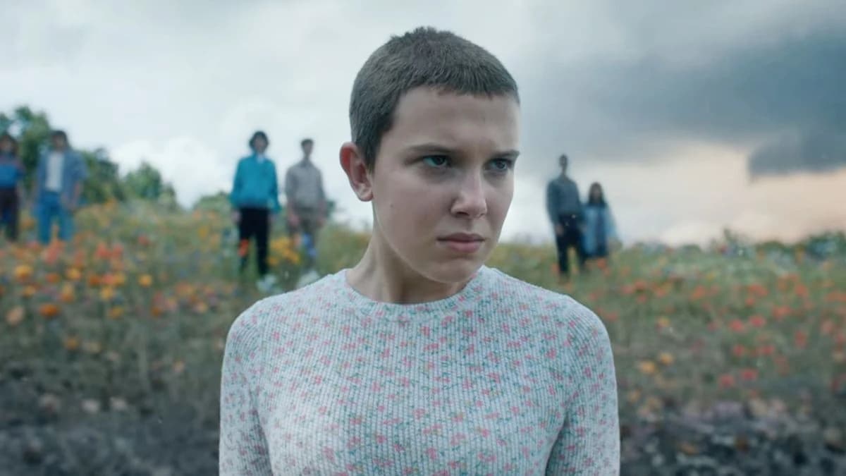 Still from Stranger Things illustrating Eleven Opens the Gate