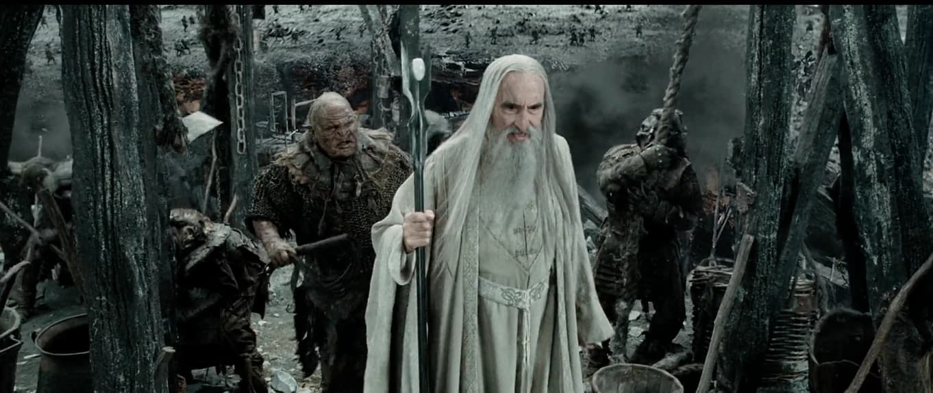 Still from The Lord of the Rings: The Fellowship of the Ring illustrating Saruman's Scaling Race